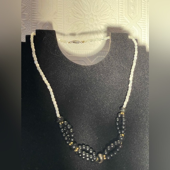 Vintage 1970's Faux Hematite Rice Pearl Twisted Bead Necklace - Picture 5 of 9